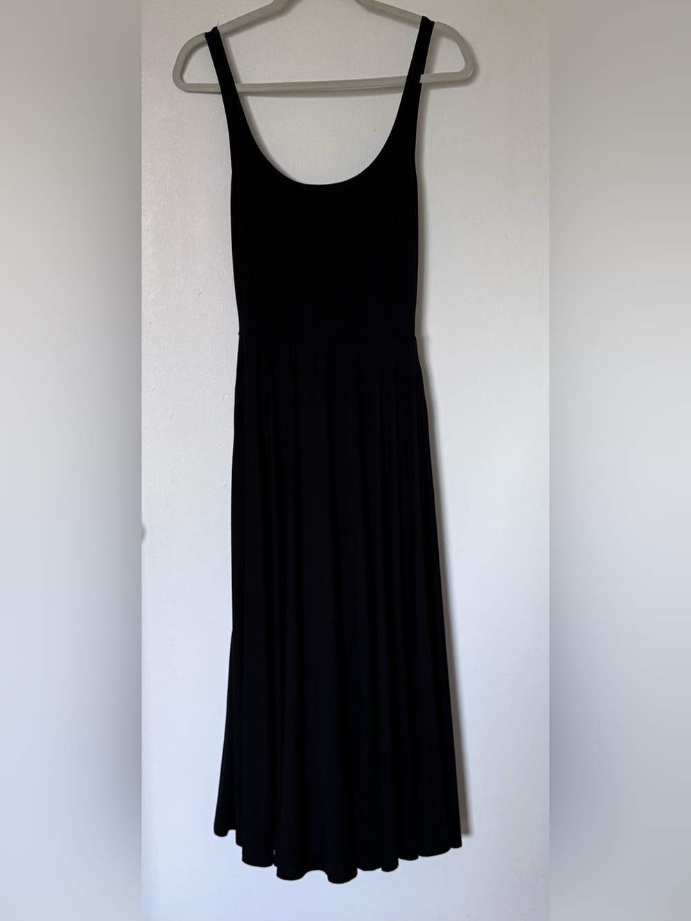 Reformation Black Scoop-Neck Midi Dress - Picture 6 of 8